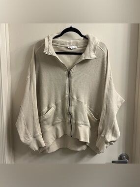 Aemi + Co Waffle Hoodie Medium
